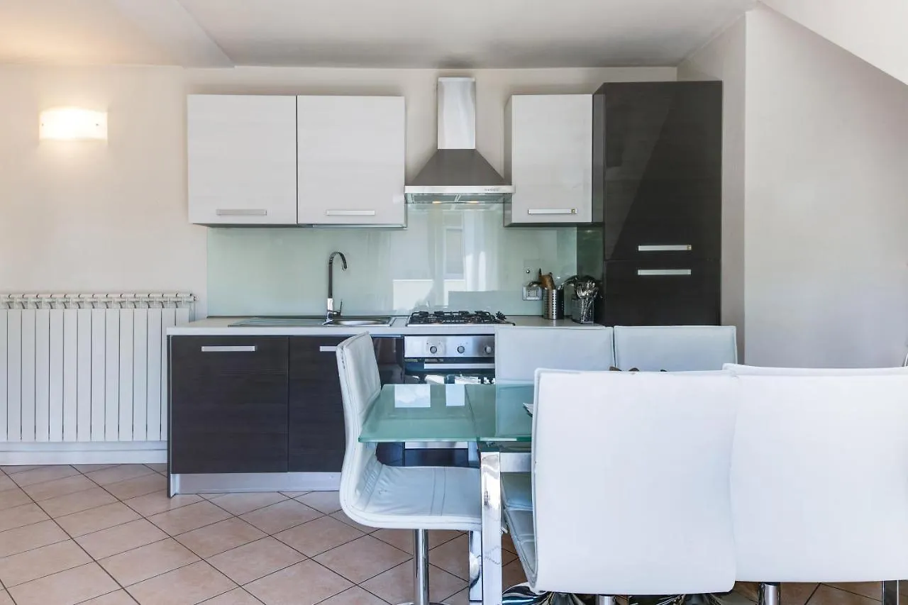 Casa Bonotto Apartment Desenzano del Garda Italy