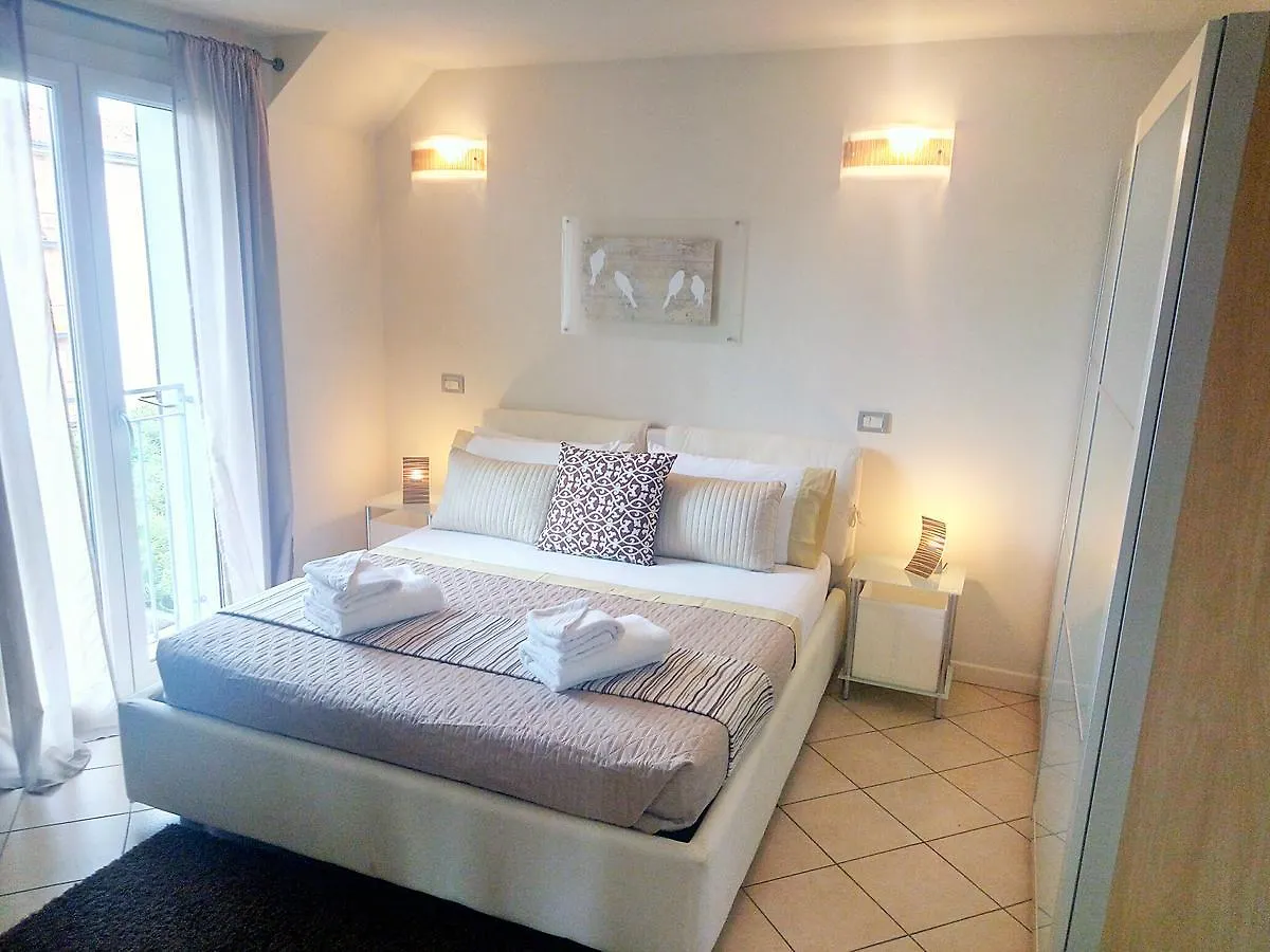 Casa Bonotto Apartment Desenzano del Garda Italy